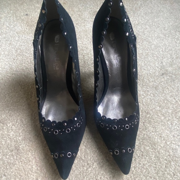 NWT Two Lips Black Suede Pumps, Size 7.5 - Picture 2 of 8